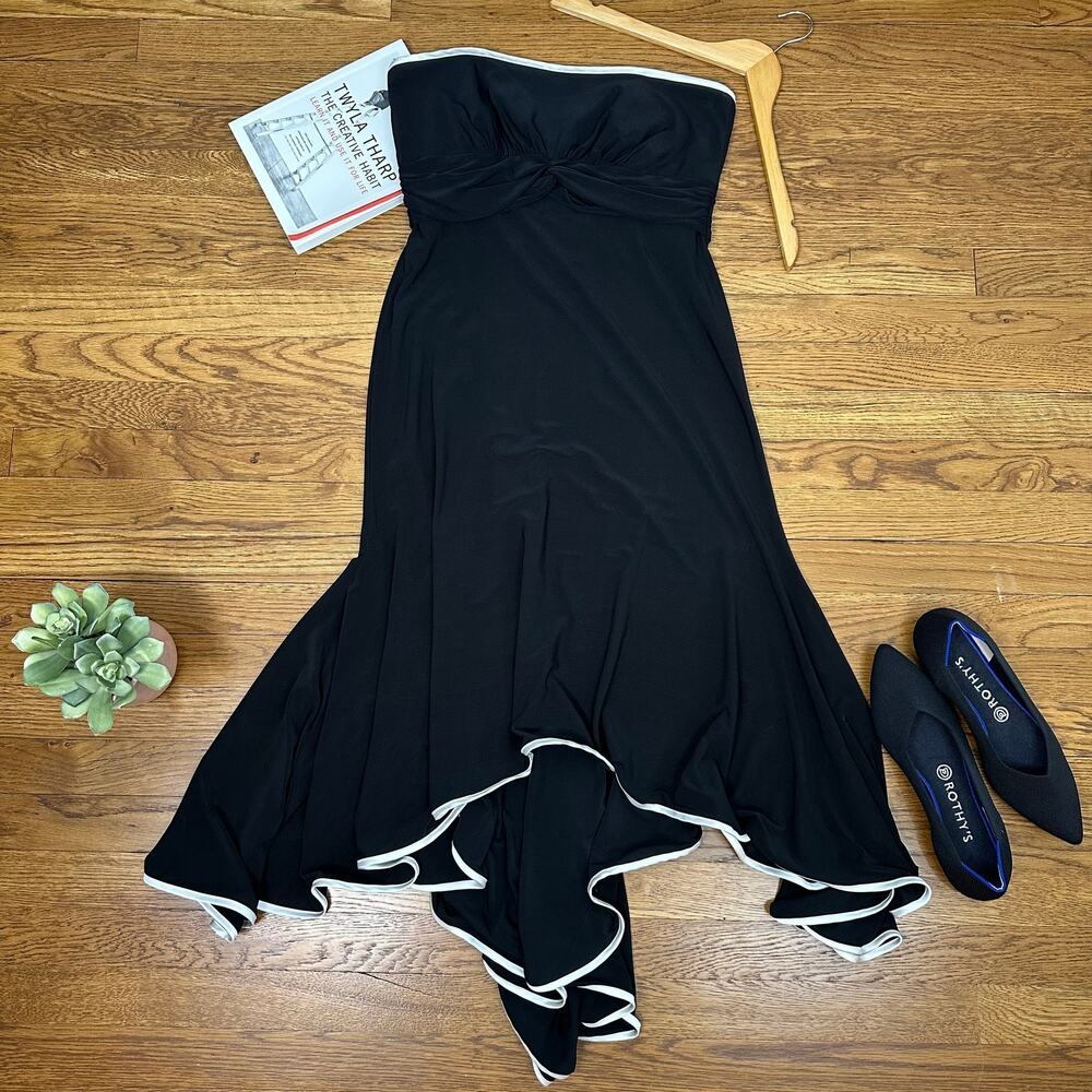 Cachet Black Strapless Trumpet Midi Dress